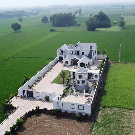 Gill Farm Stay Amritsar Extérieur photo