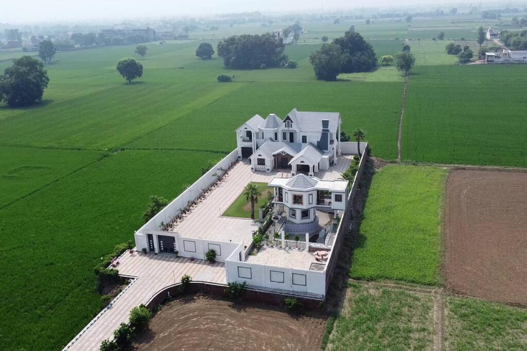 Gill Farm Stay Amritsar Extérieur photo