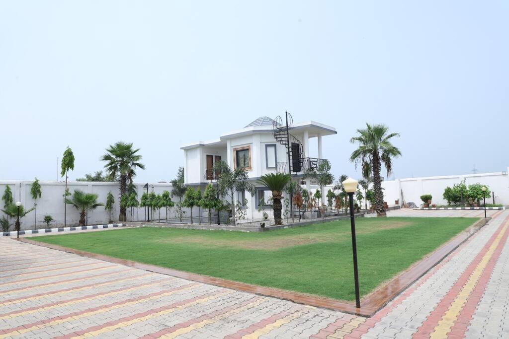 Gill Farm Stay Amritsar Extérieur photo